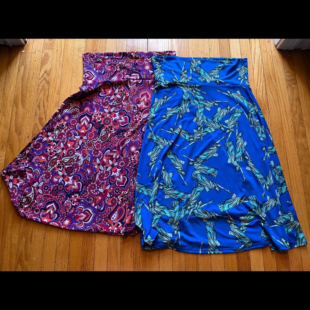 2 LulaRoe Azure skirts size S